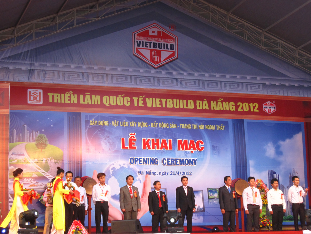 Phú Điền - Hình ảnh lễ khai mạc Vietbuild 2012 tại Đà Nẵng